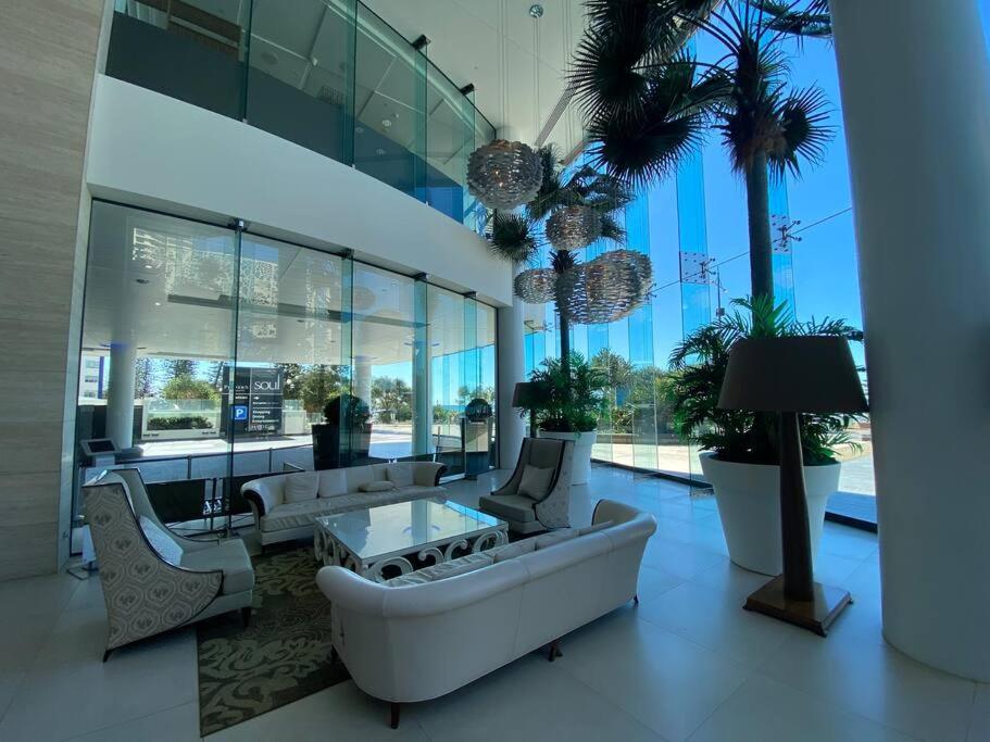 Beachfront Luxury In Soul Surfers Paradise 9th Gold Coast