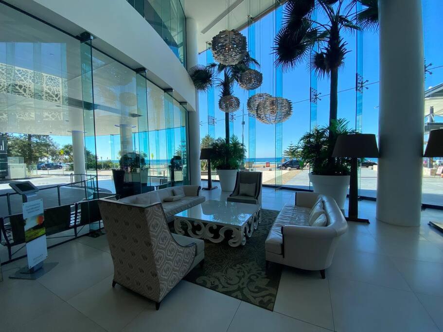 Beachfront Luxury In Soul Surfers Paradise 9th Gold Coast