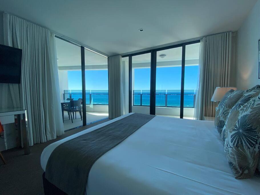 Beachfront Luxury In Soul Surfers Paradise 9th Gold Coast