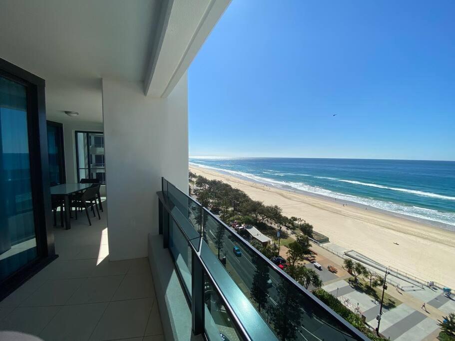 Beachfront Luxury In Soul Surfers Paradise 9th Apartment