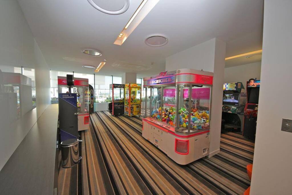Oracle 2401 Apartment *