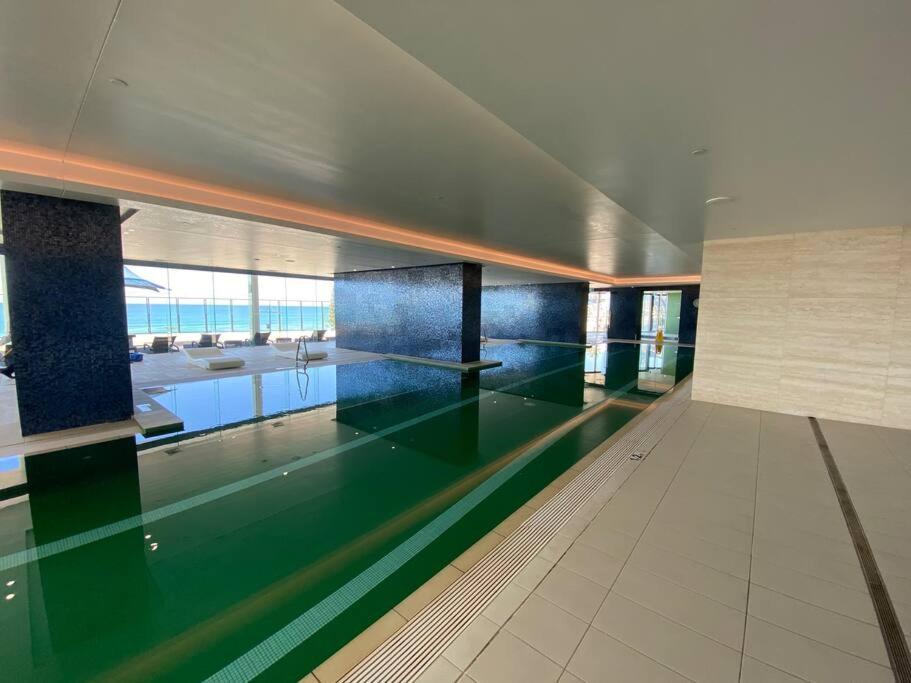Beachfront Luxury In Soul Surfers Paradise 9th Gold Coast