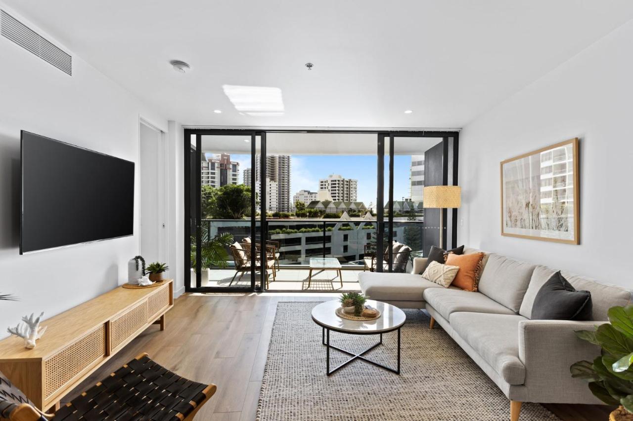 Stylish And Modern Oracle 2 Bedroom - Coasthm Apartment