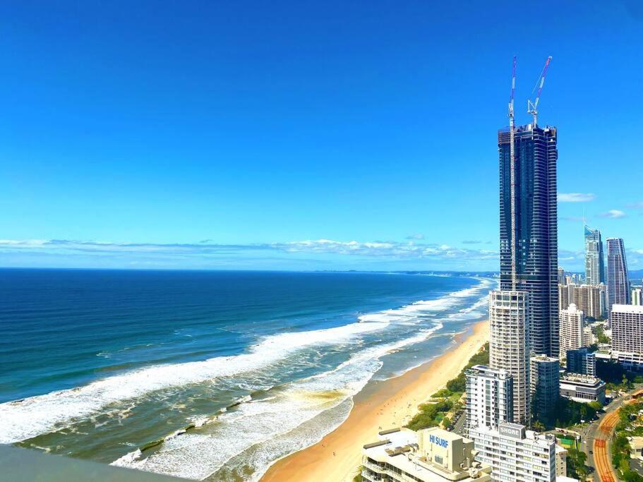 Luxury 180° Views Front Ocean Facing 2br
