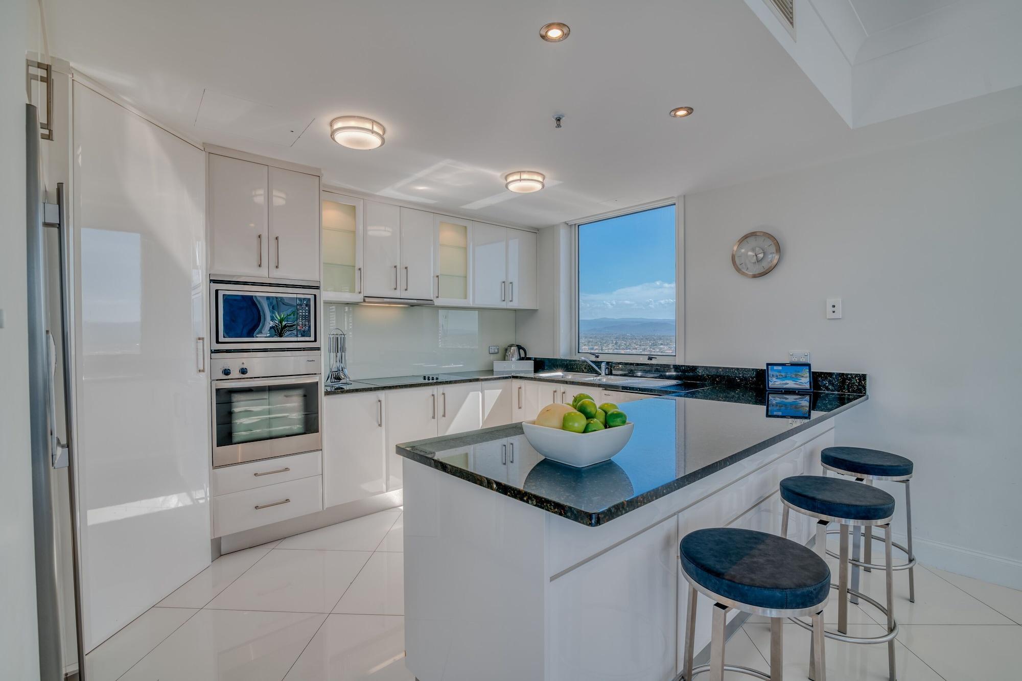 Bel Air On Broadbeach - Official Aparthotel