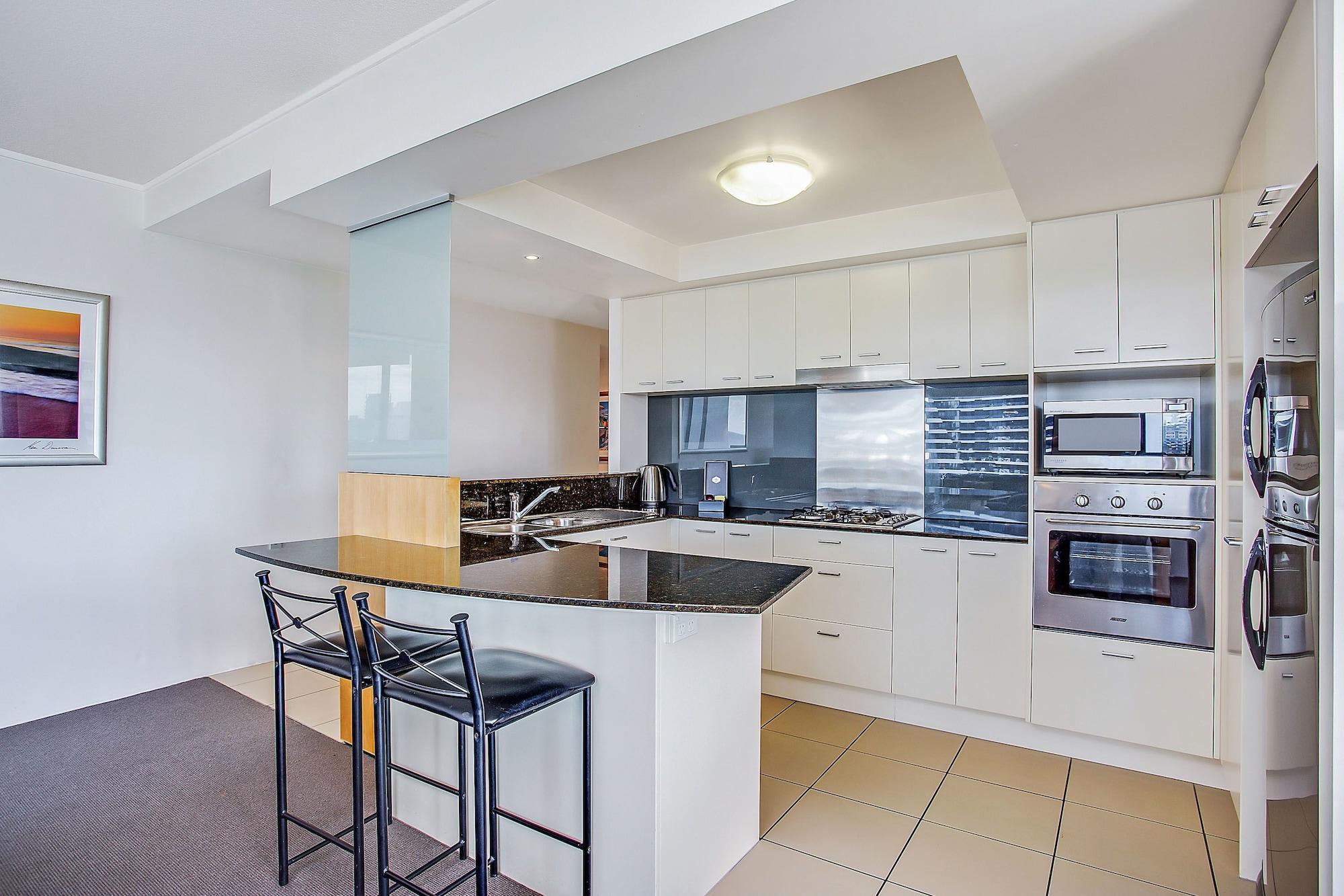 Mantra Broadbeach On The Park Aparthotel 4*
