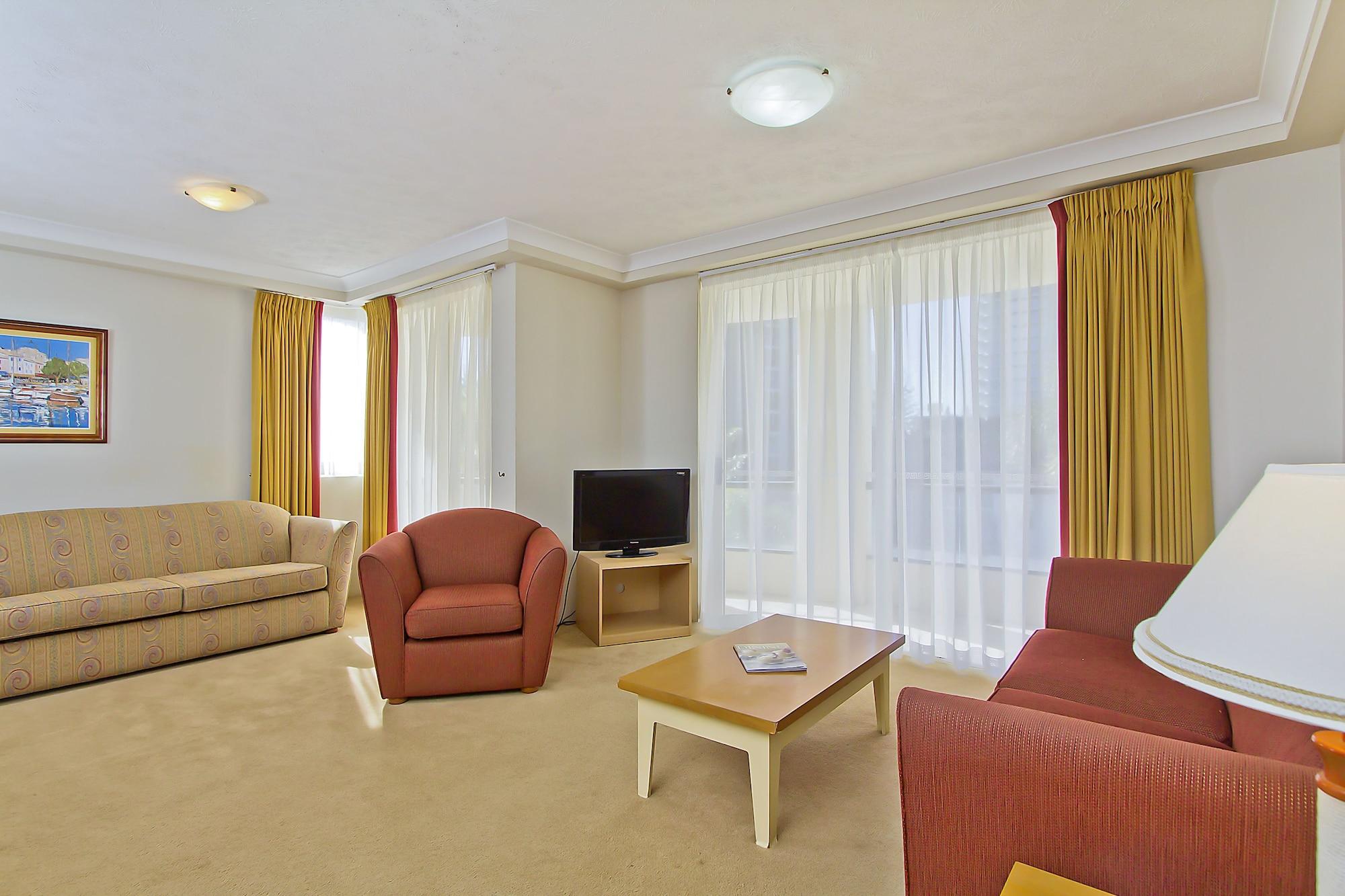 Palazzo Colonnades Aparthotel 4*