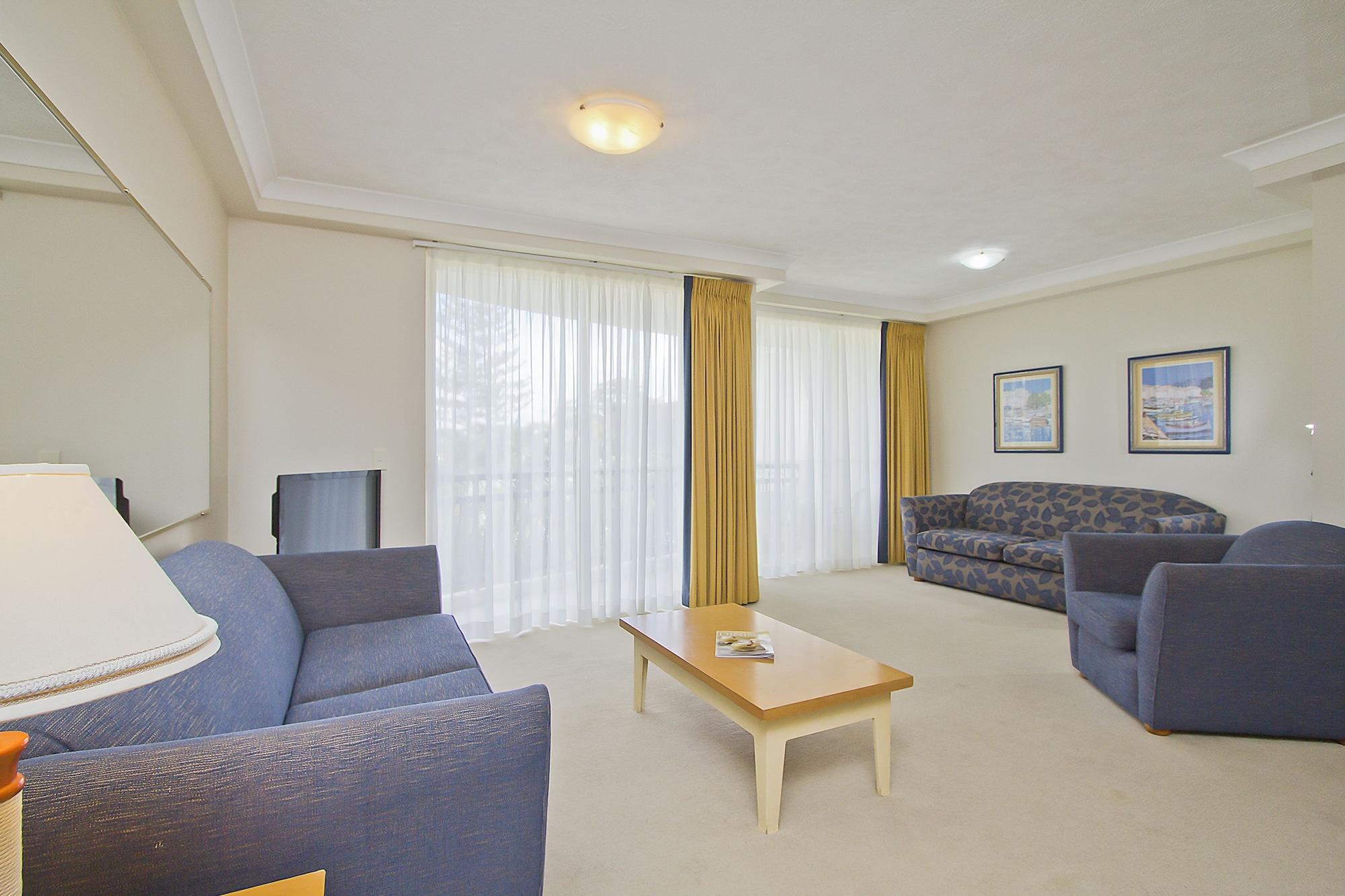 Aparthotel Palazzo Colonnades 4*