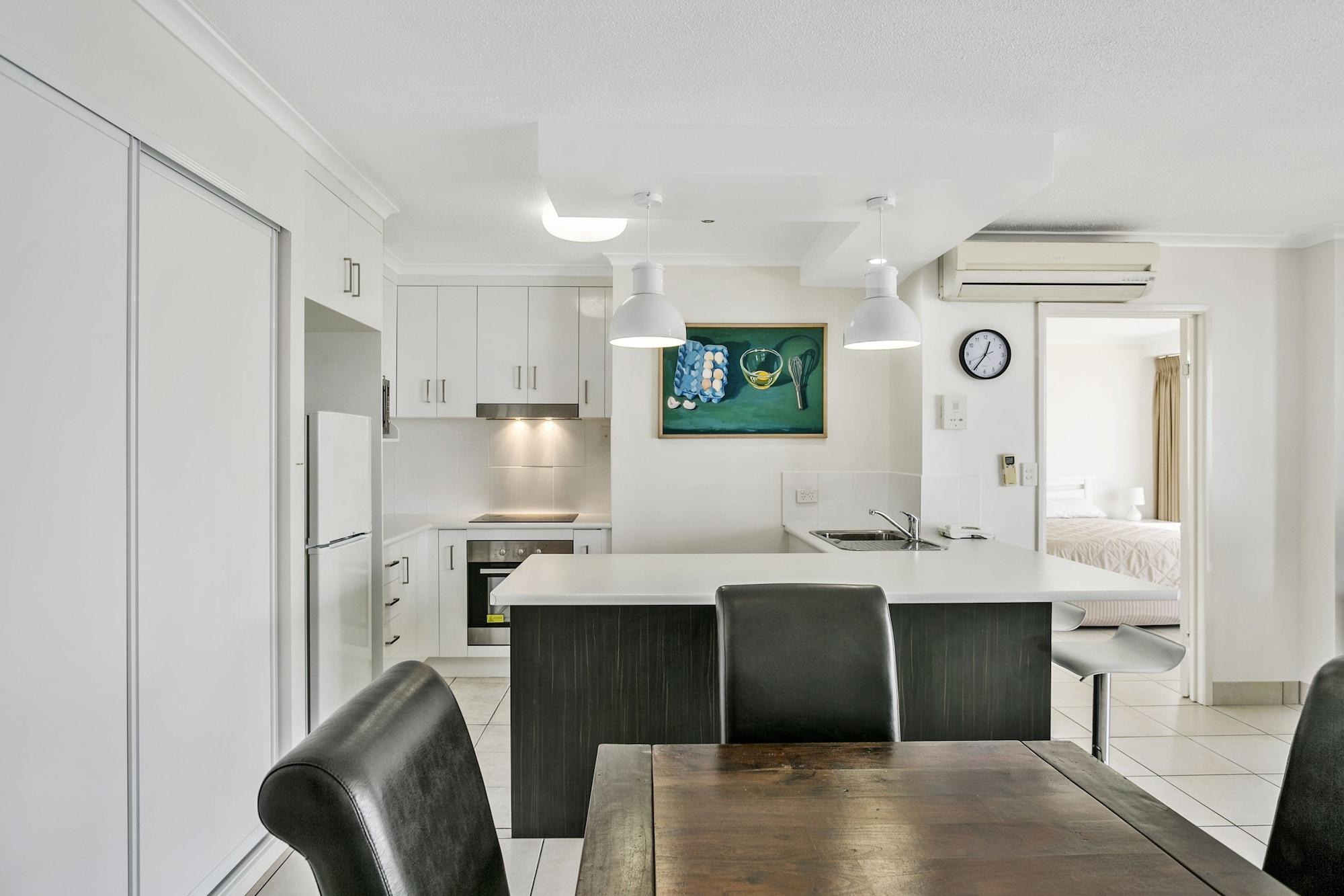Surfers Beachside 4* Gold Coast
