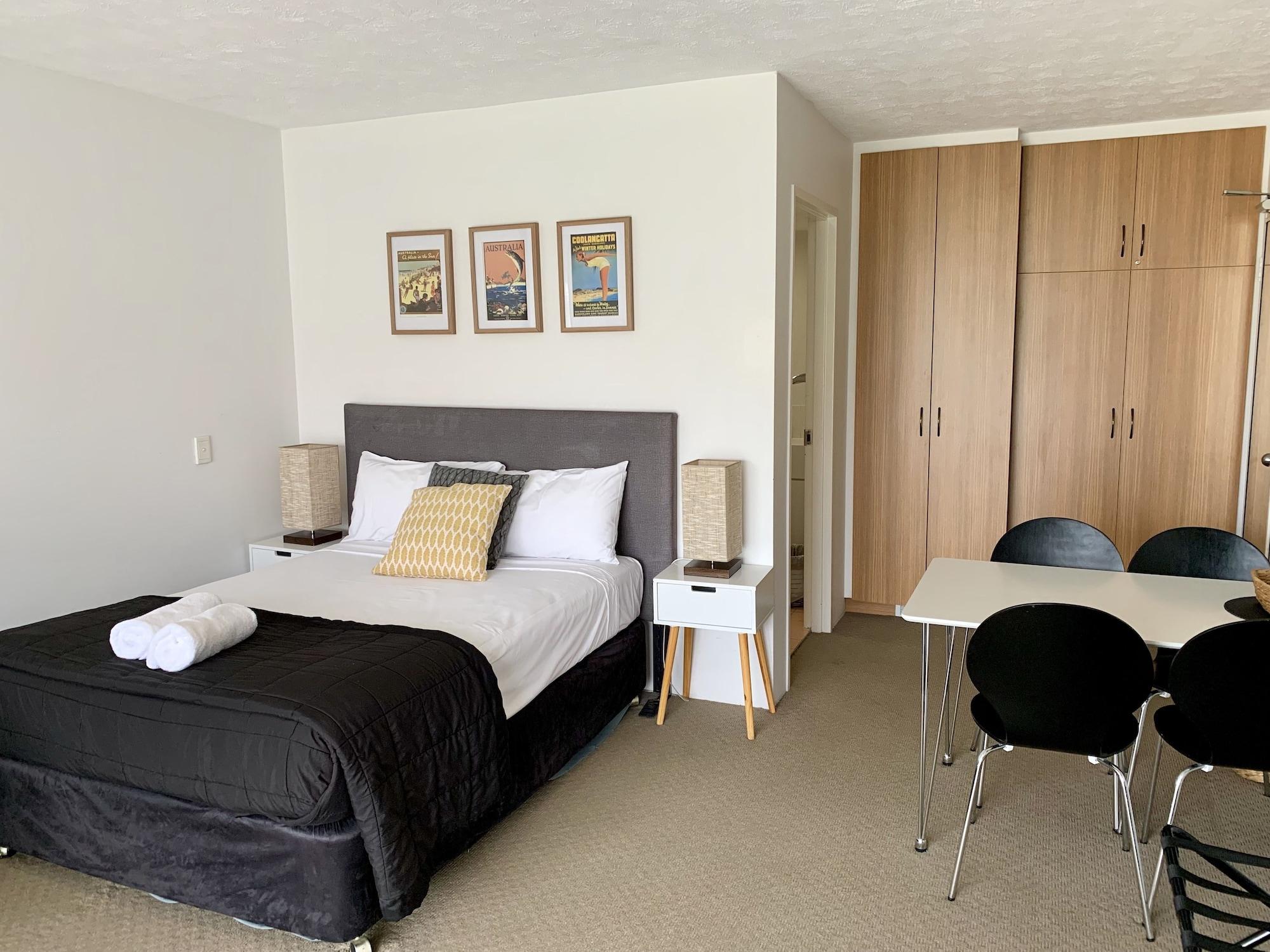 Outrigger Burleigh Hotel