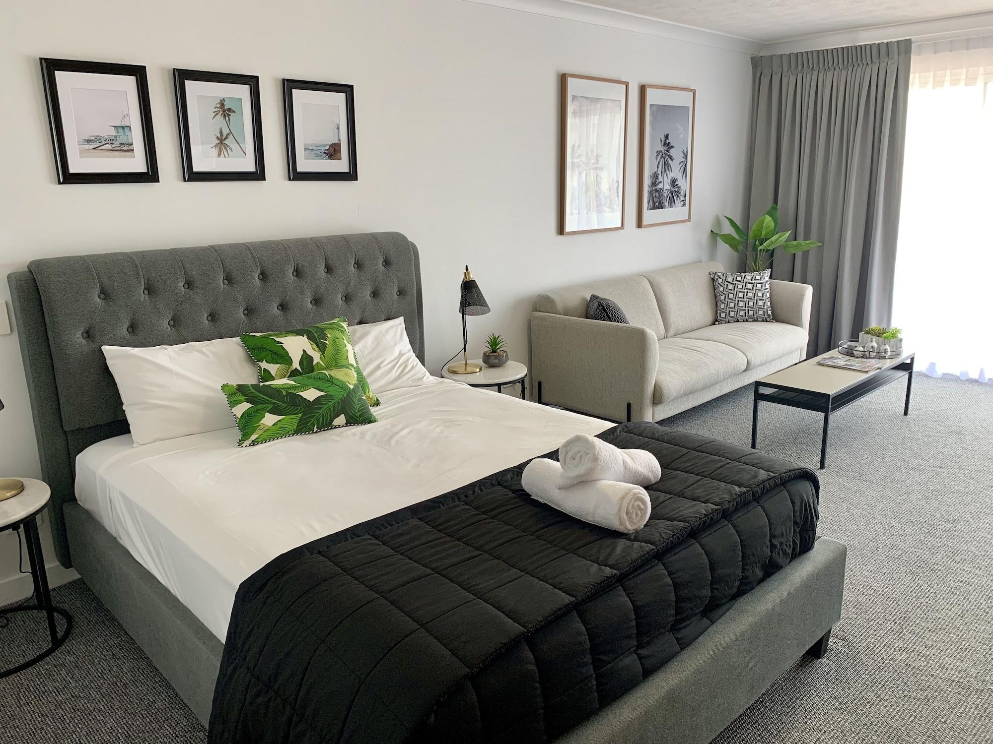 Outrigger Burleigh Hotel Gold Coast
