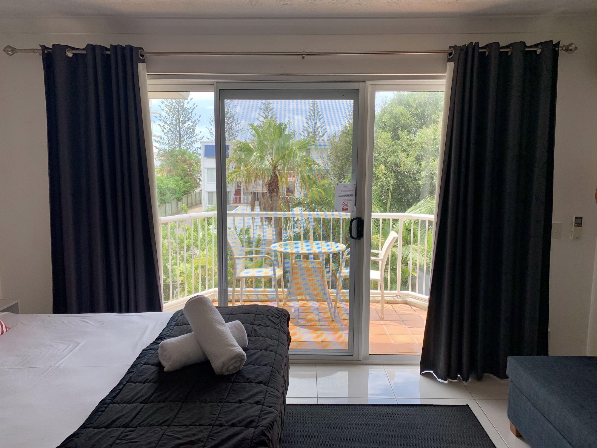Outrigger Burleigh Hotel