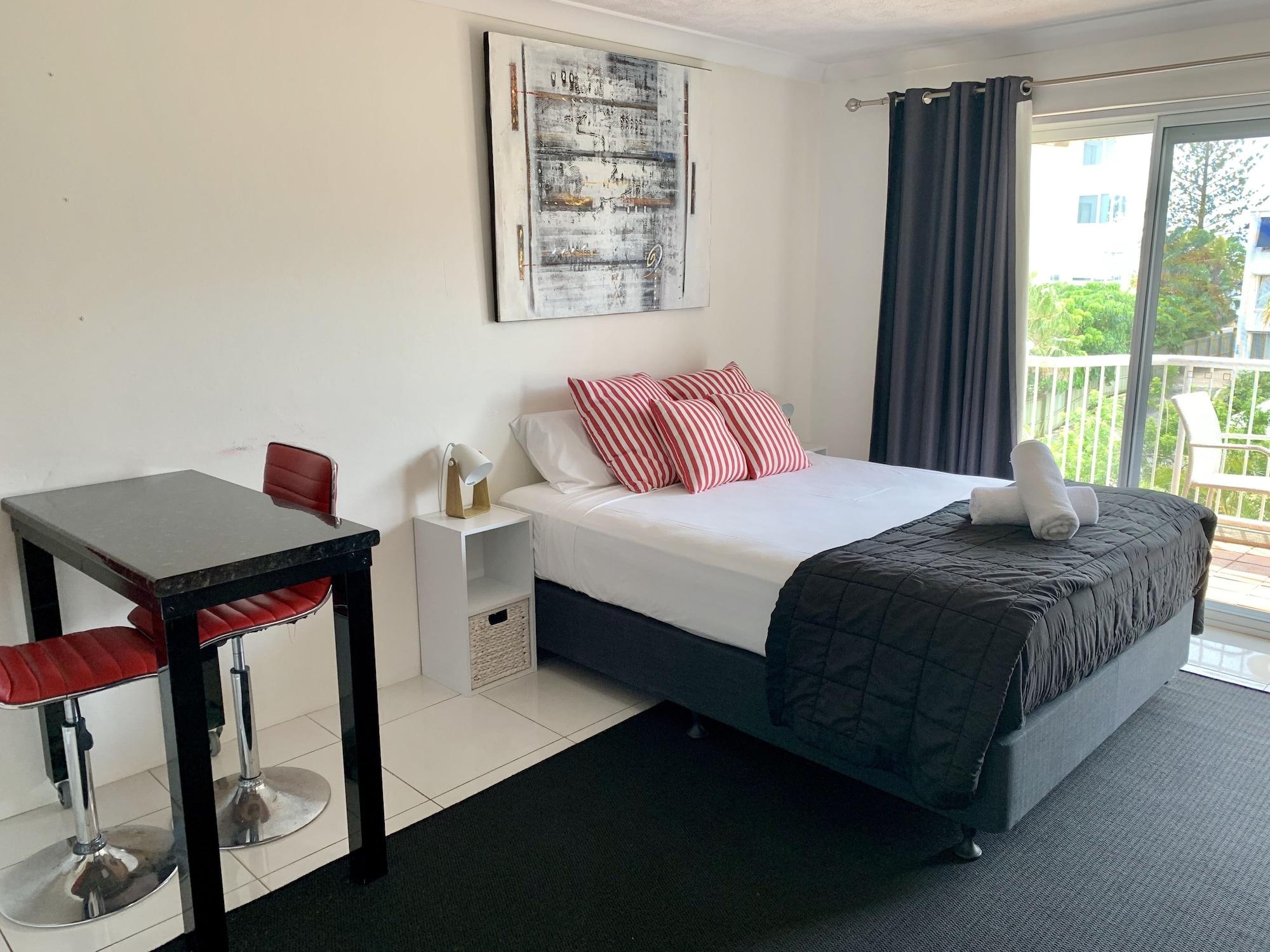 Outrigger Burleigh