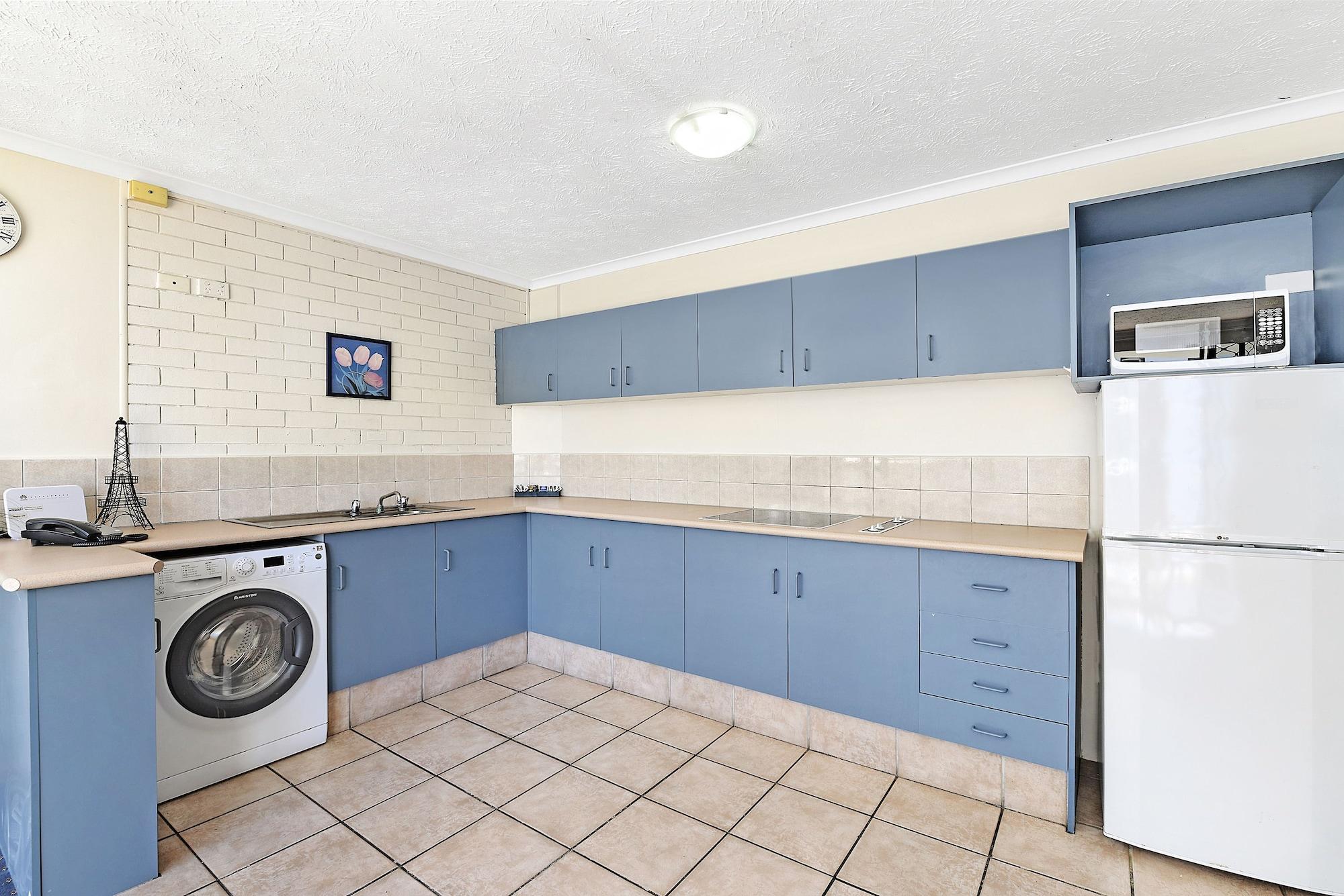 Aparthotel Broadbeach Travel 3*