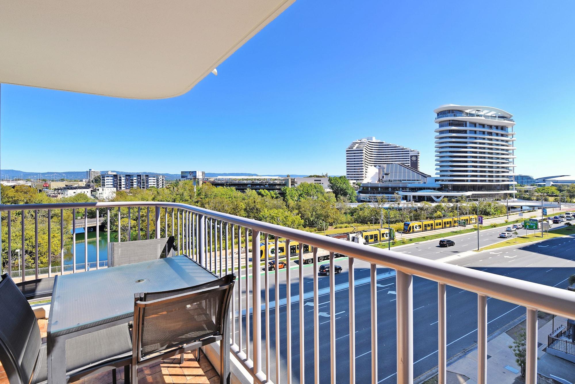 Aparthotel Broadbeach Travel Gold Coast
