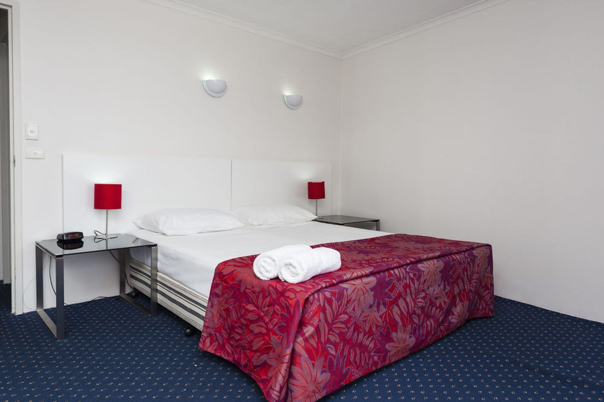 Broadbeach Travel 3* Gold Coast