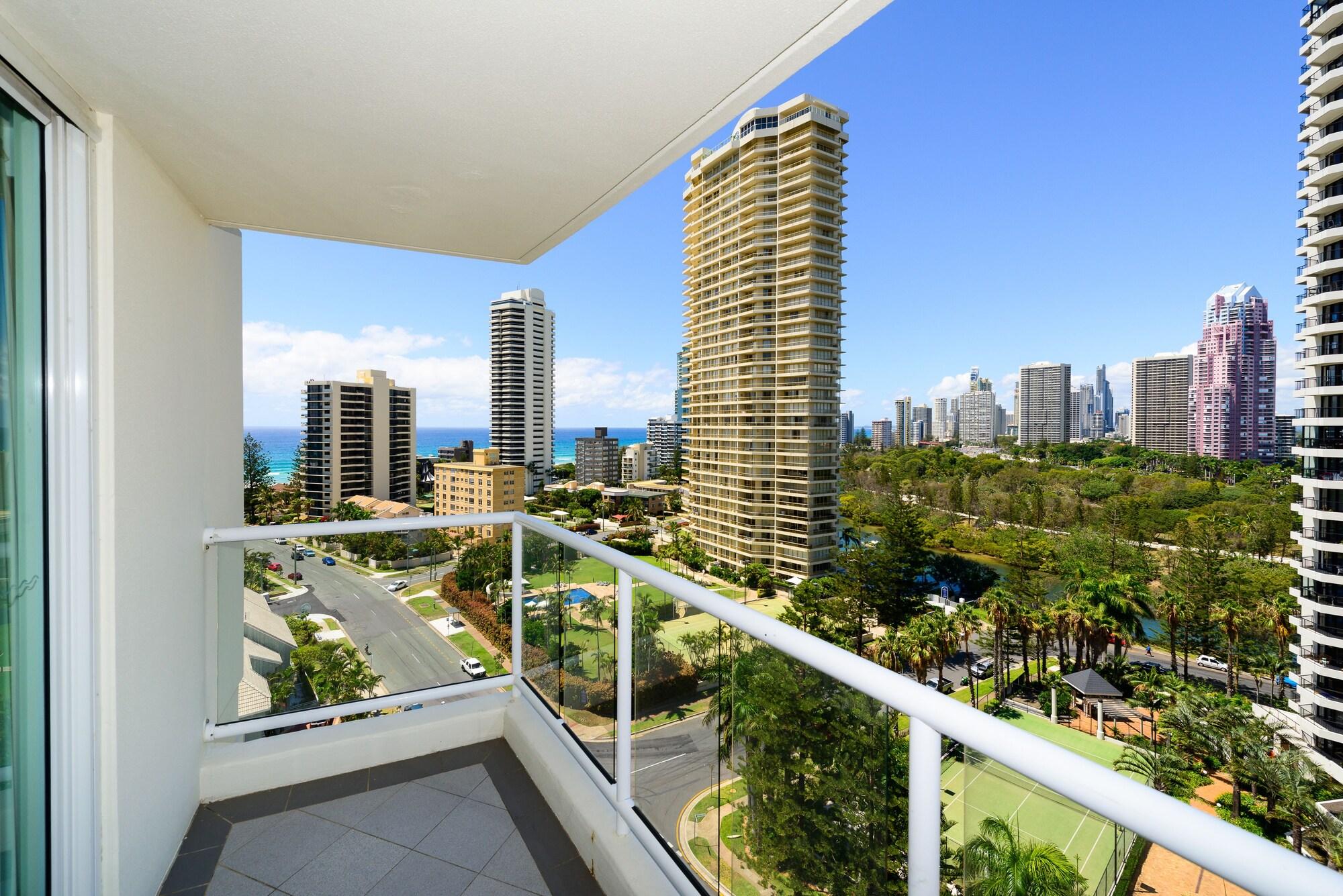 Aparthotel The Crest Gold Coast