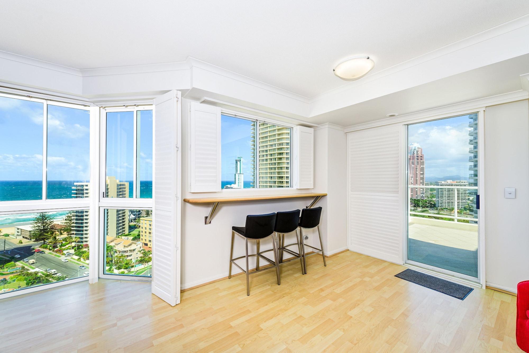 Aparthotel The Crest Gold Coast