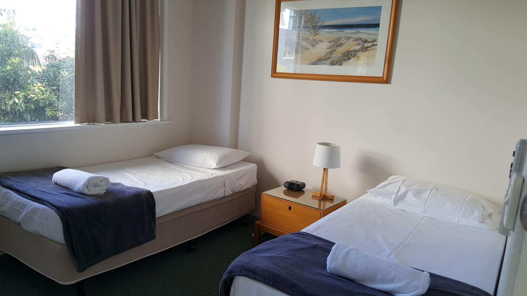 Wyuna Beachfront 3* Gold Coast