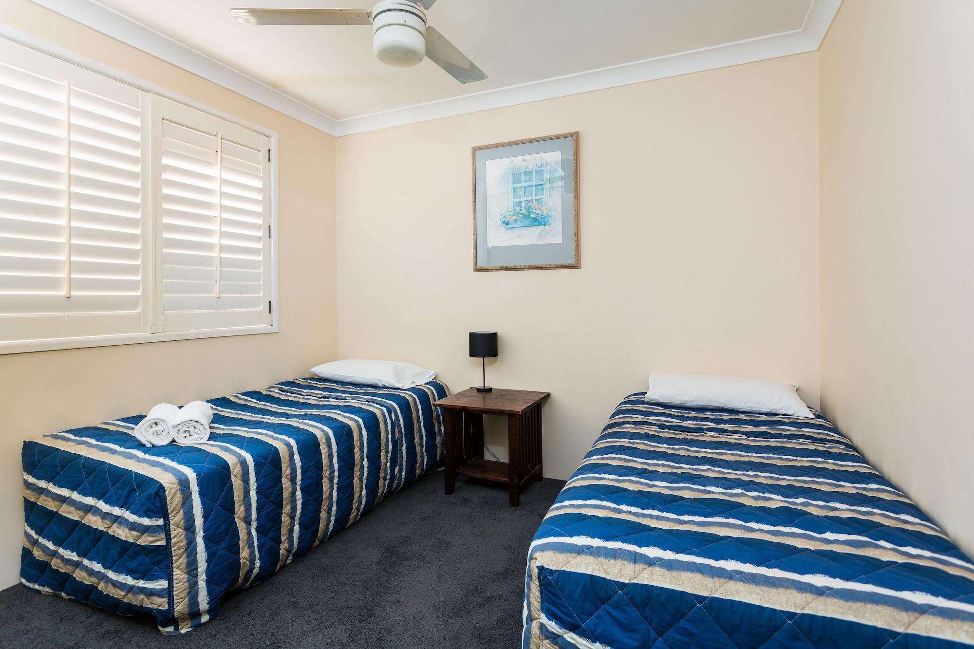 Aparthotel Burleigh Point 3*