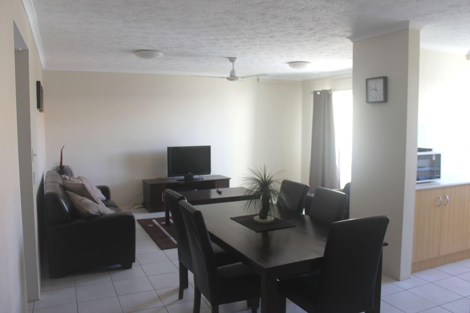 Burleigh Point Aparthotel 3*