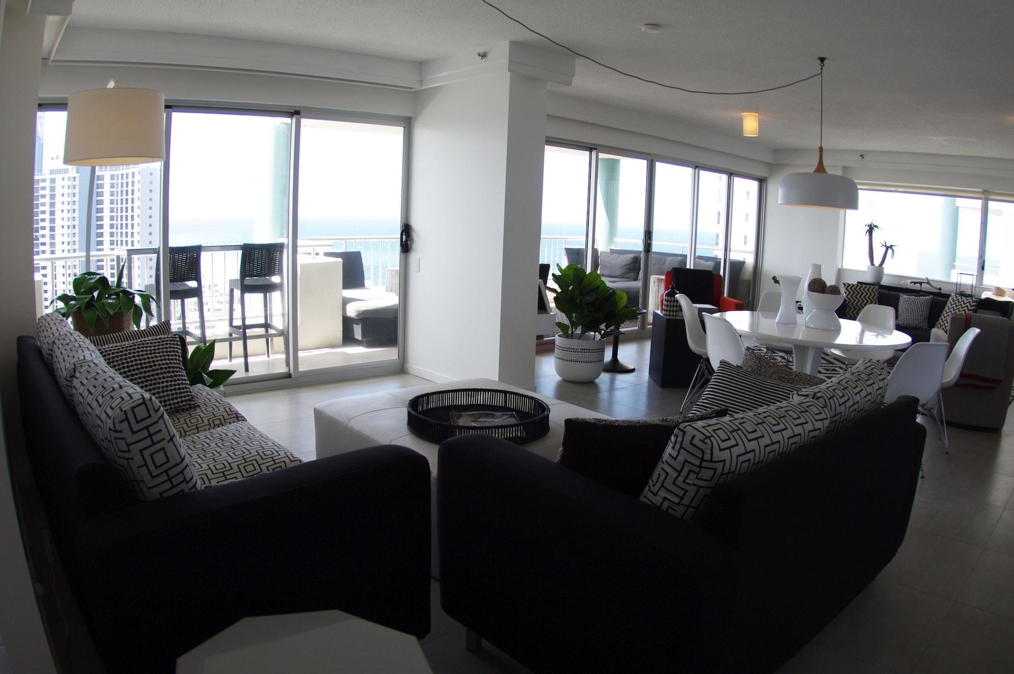 Marriner Views Aparthotel