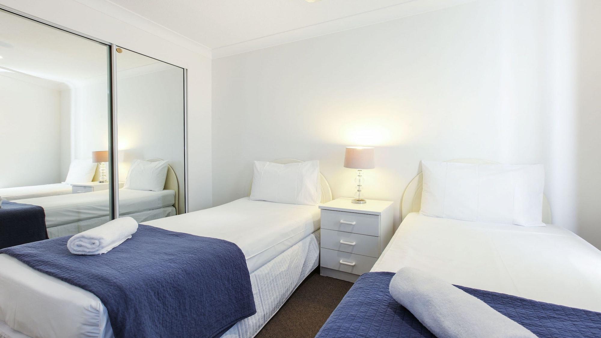 Mari Court Aparthotel