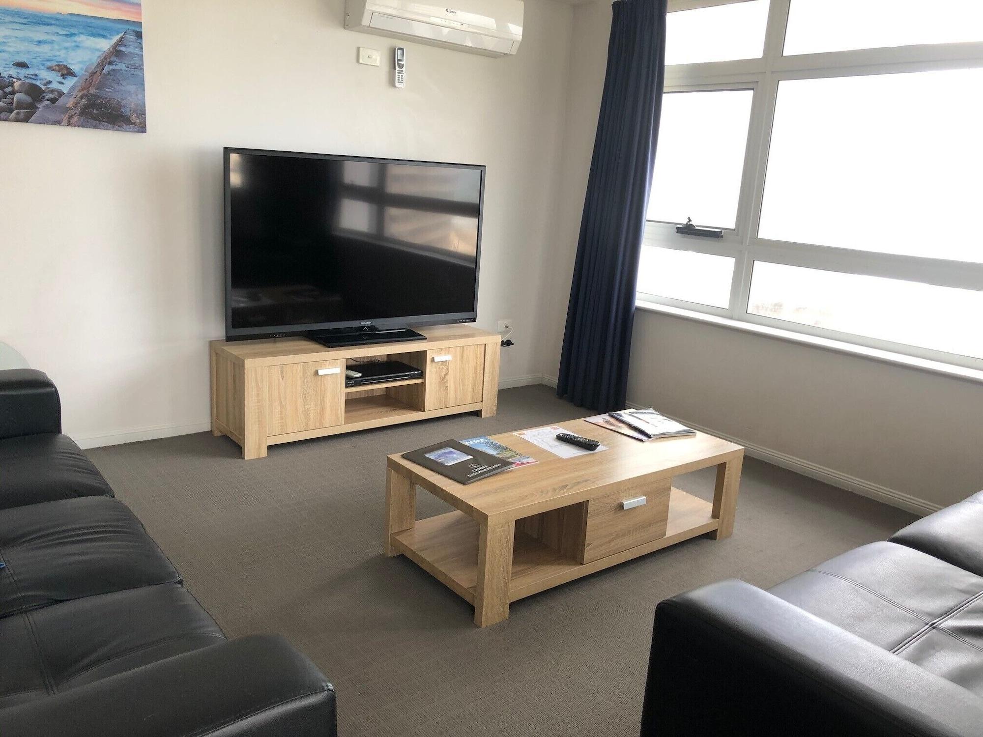 Wharf Boutique Aparthotel 4*