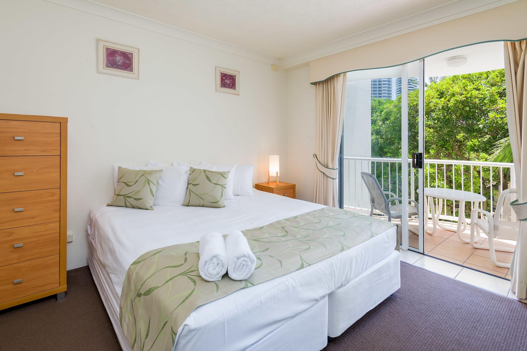 Aparthotel The Ritz Heated Pool Gold Coast