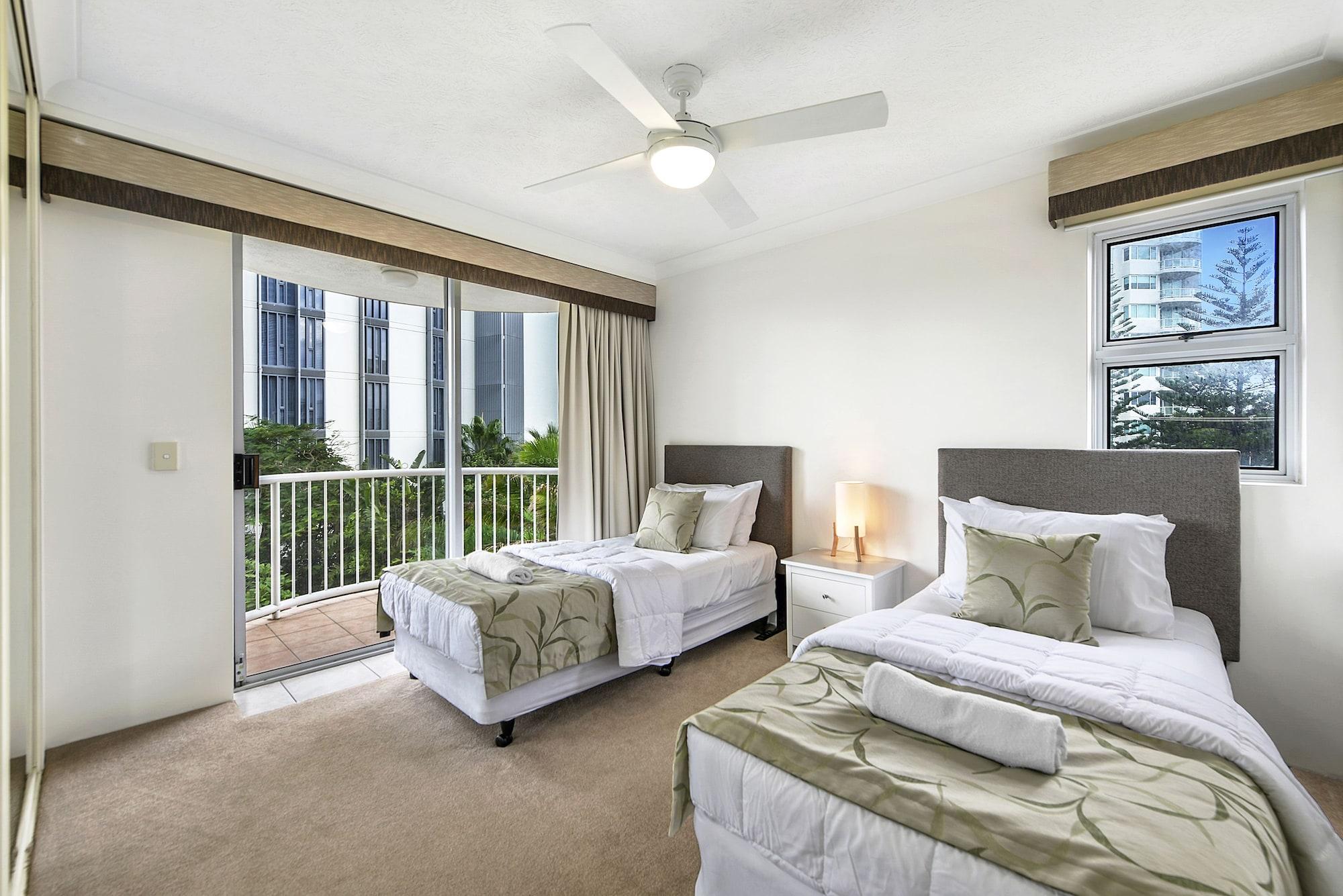 The Ritz Heated Pool 4* Gold Coast