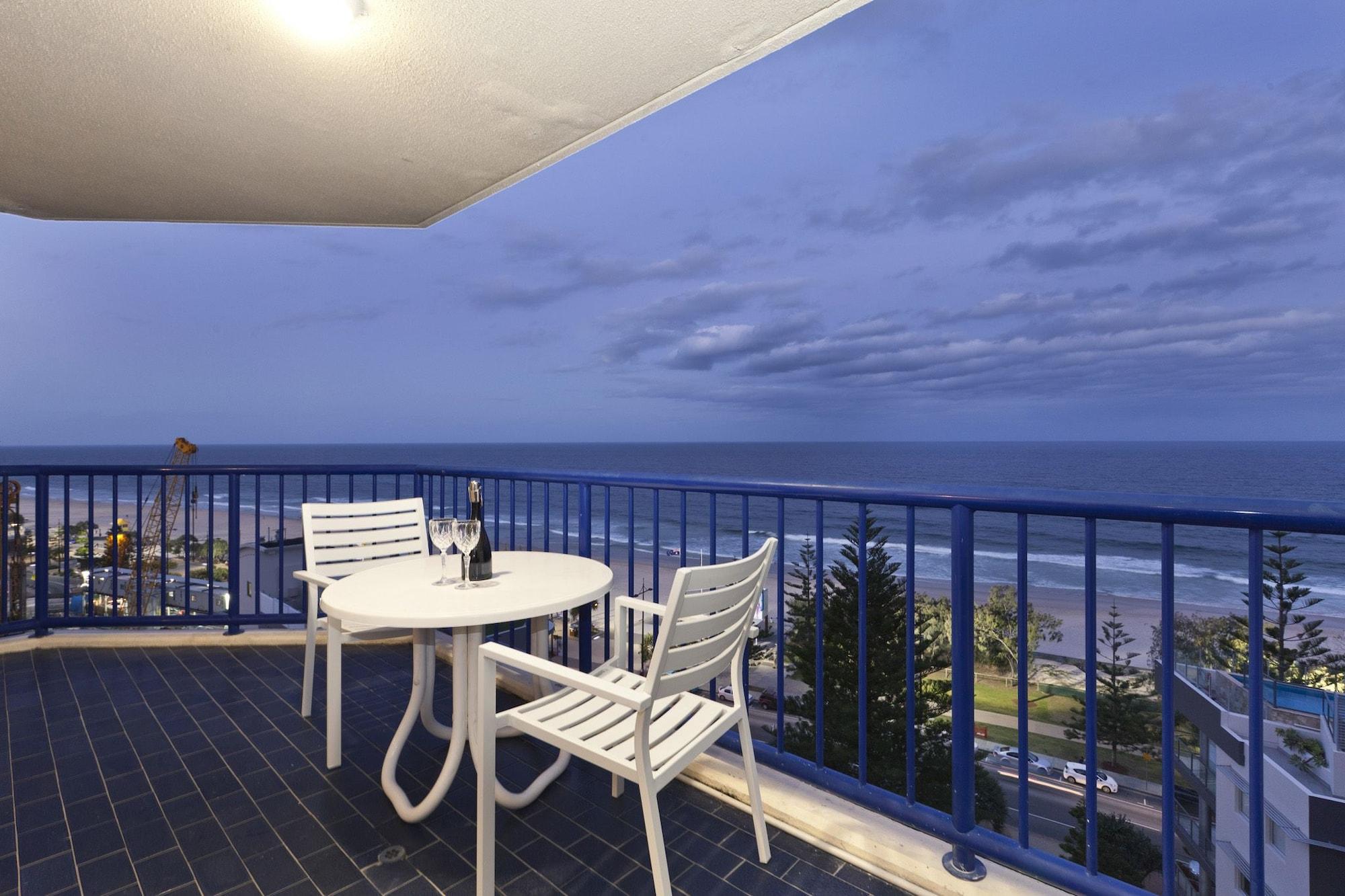 Surf Regency Aparthotel 3*