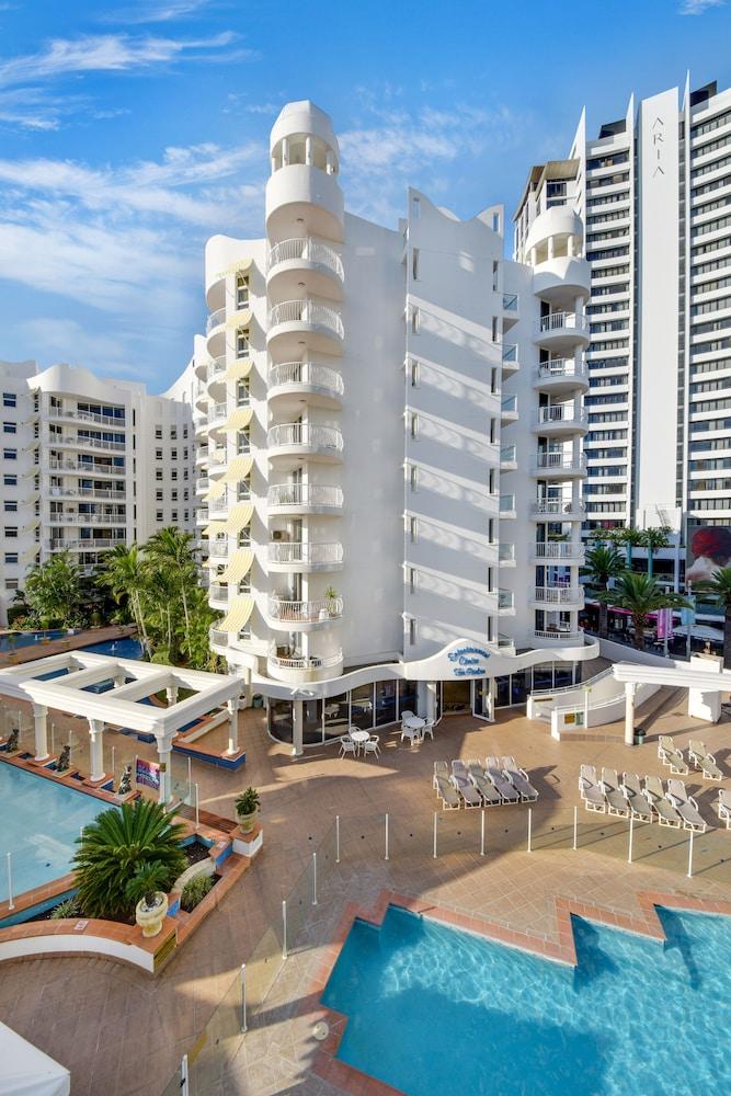 The Phoenician 4*