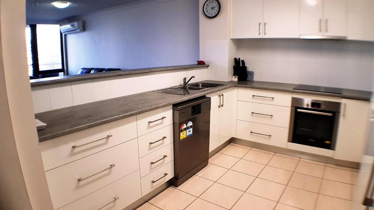 Genesis By Premium Aparthotel Gold Coast