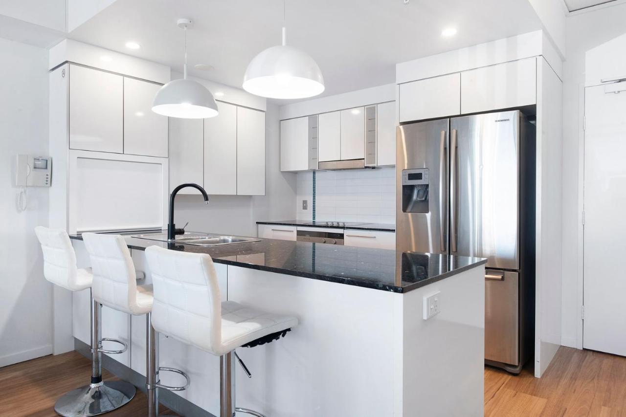 Modern 3 Bedroom With Ocean Views - Coasthm *