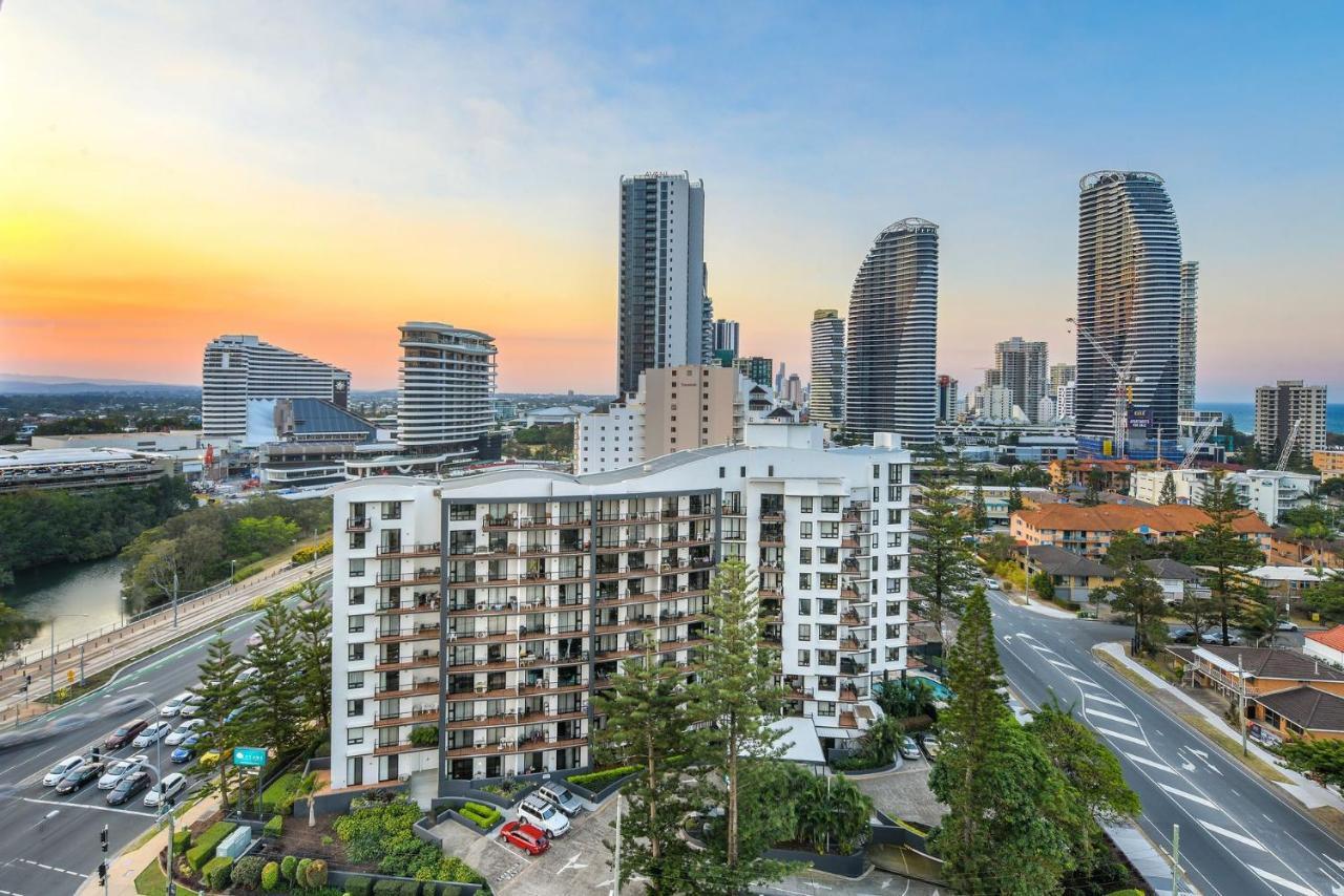 Modern 3 Bedroom With Ocean Views - Coasthm Apartment *