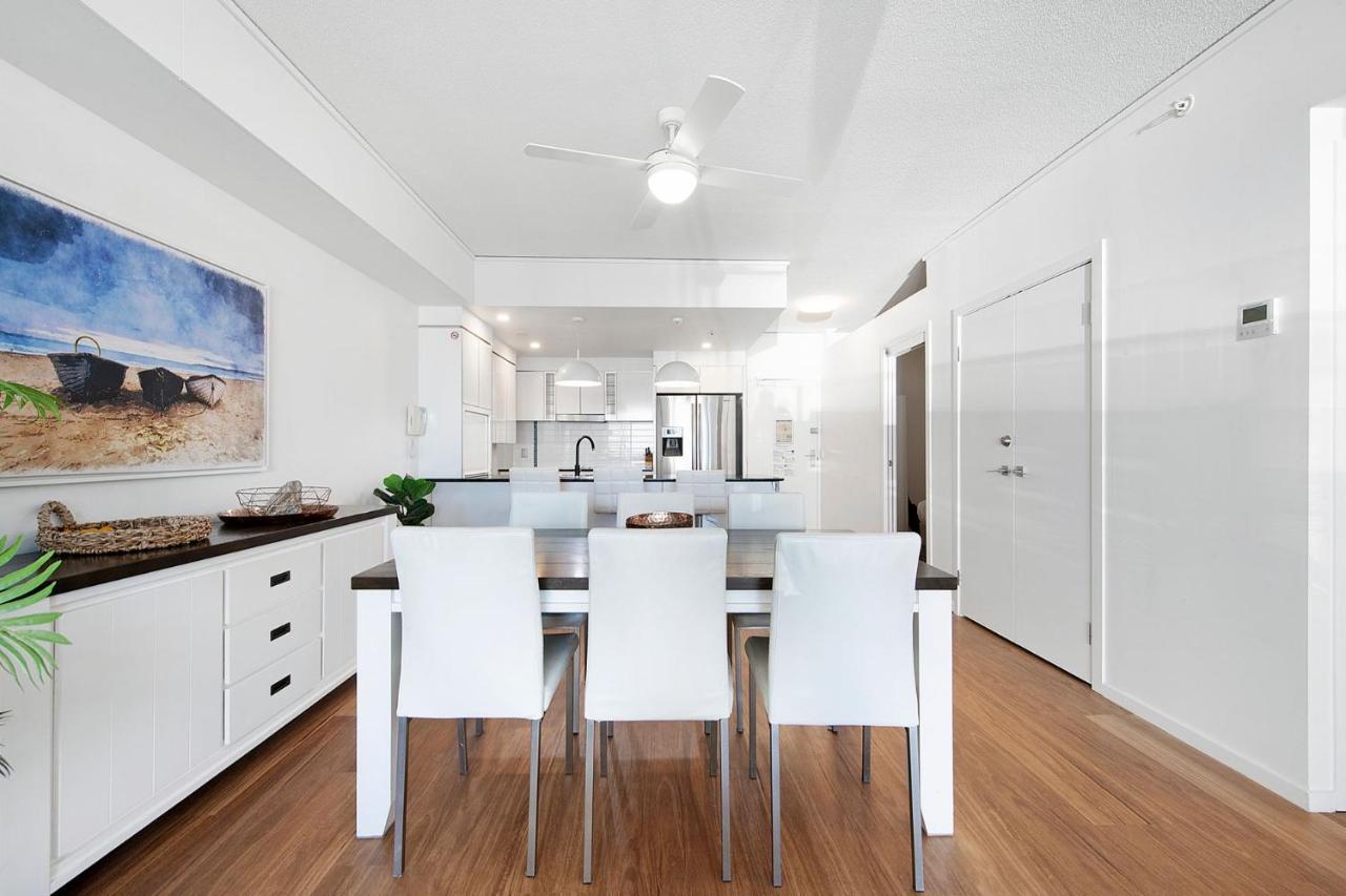 Apartment Modern 3 Bedroom With Ocean Views - Coasthm