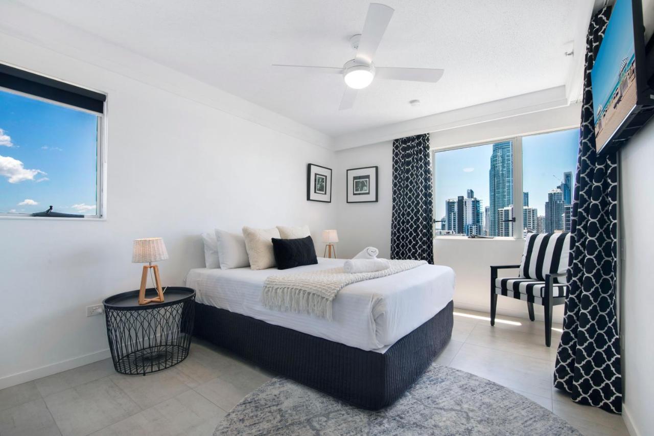 Apartment Awesome And River Views 3 Bedrooms Adobe *