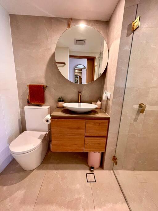 Apartment Chic Beachside Getaway 2br 2bath Fully Equipped *