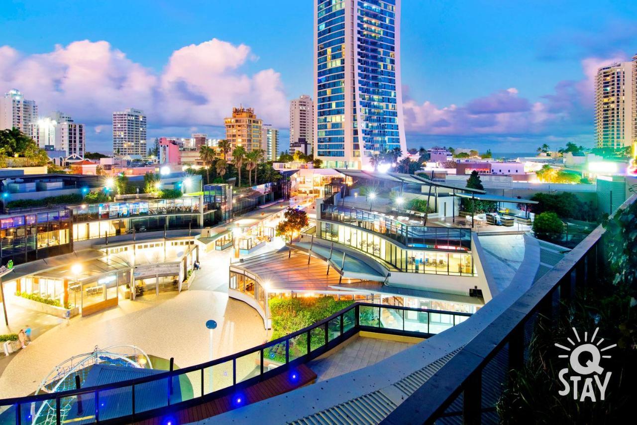 Kids Free In Hinterland View 1 Bedroom Spa At Circle On Cavill - Q Apartment