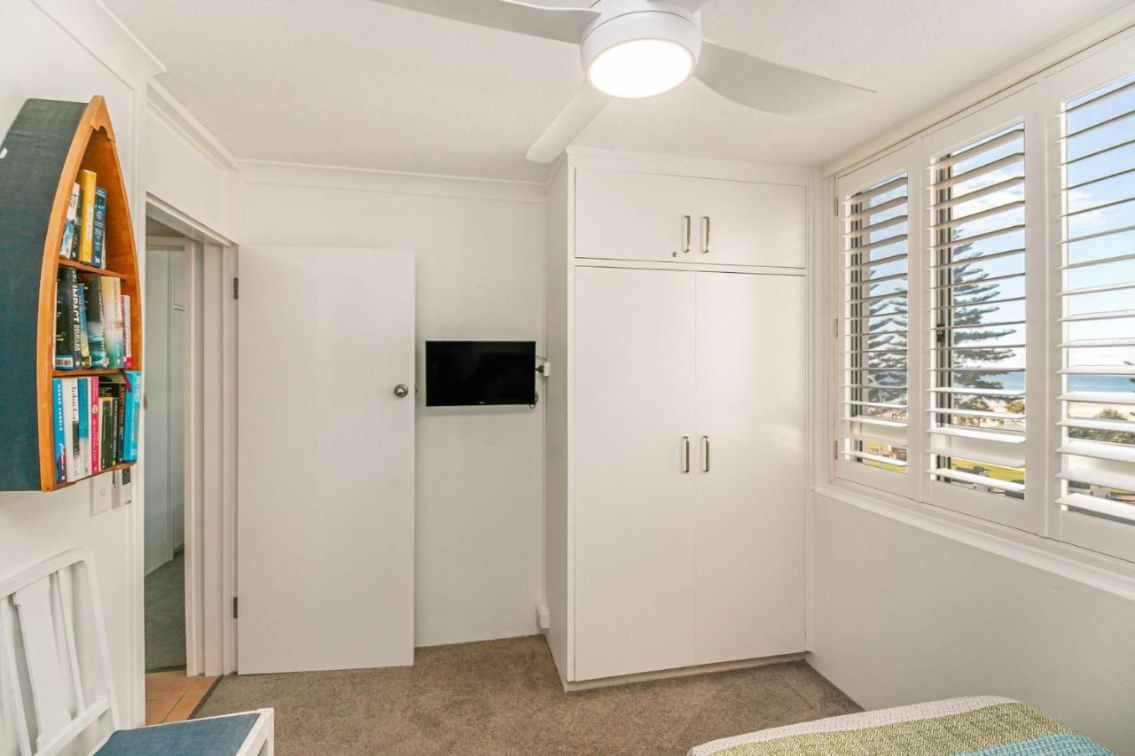 Rainbow Pacific Unit 8 Apartment *