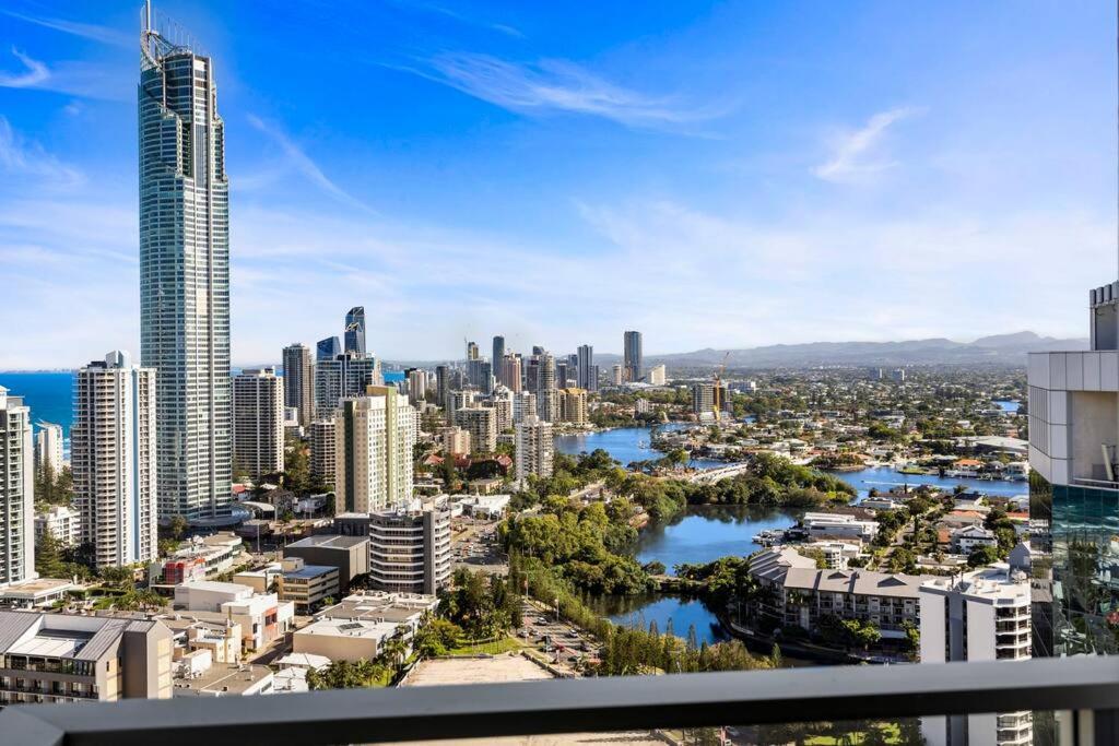 Apartment Circle On Cavill Amazing Veiw Surfers Paradise