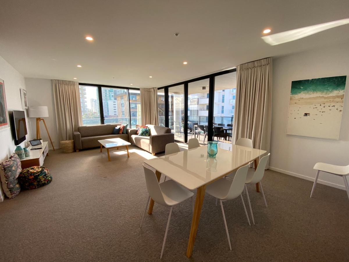 Boardwalk Burleigh - Official 4* Gold Coast