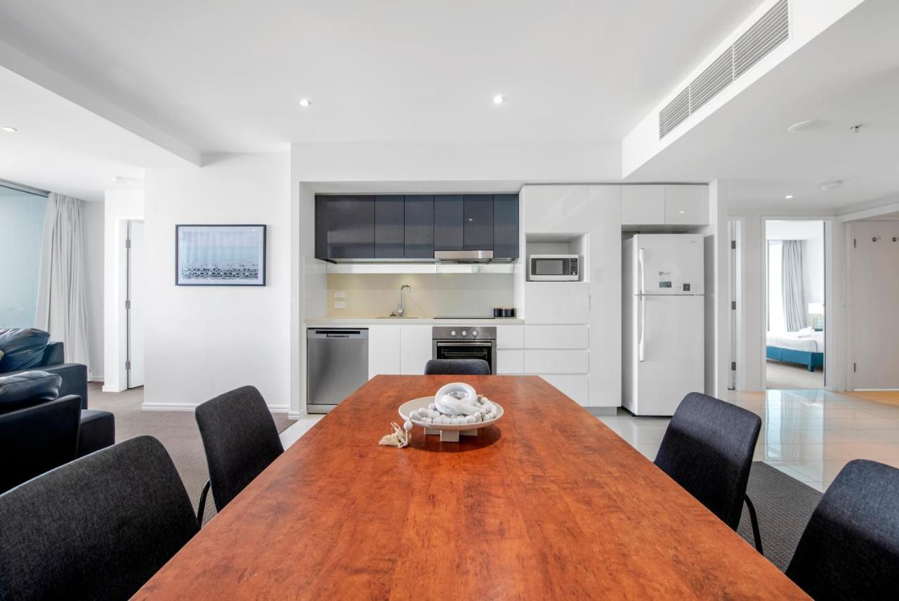 H Residences - Qstay Gold Coast