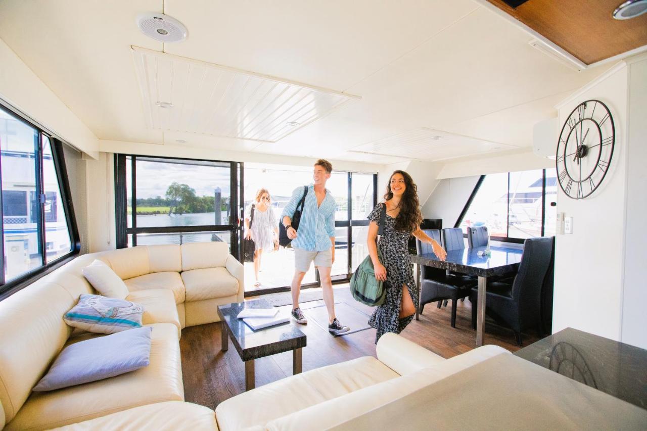 Coomera Houseboats Botel 4*