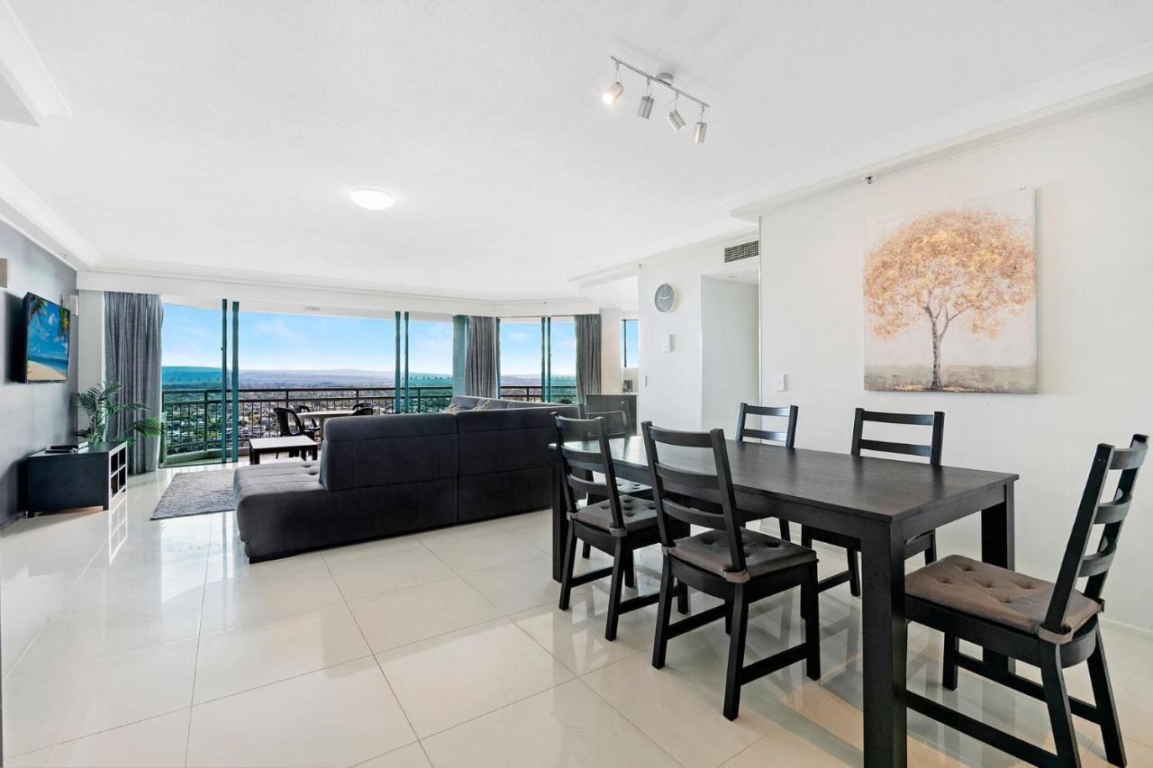 Crown Towers Luxury 3 Bedroom - Coasthm Gold Coast