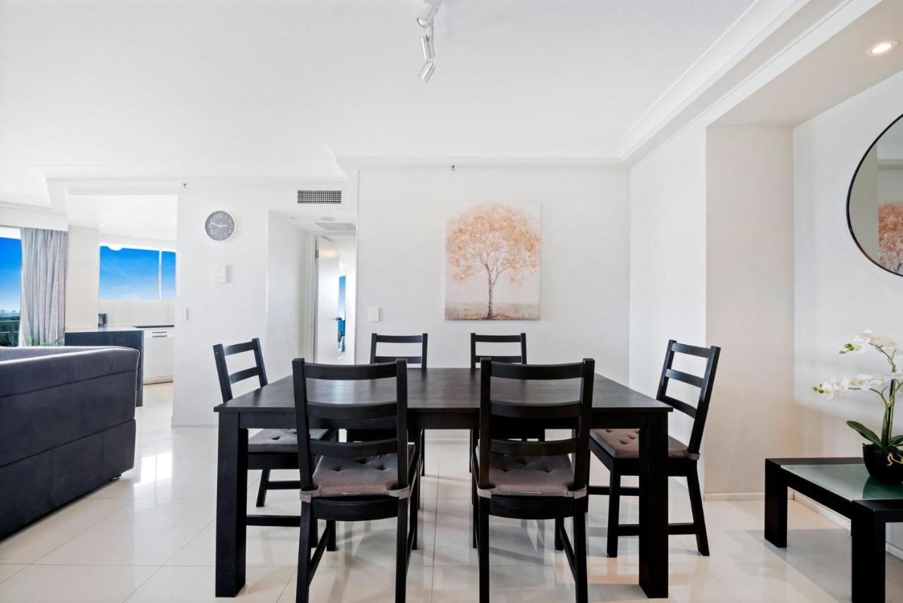 Crown Towers Luxury 3 Bedroom - Coasthm Gold Coast