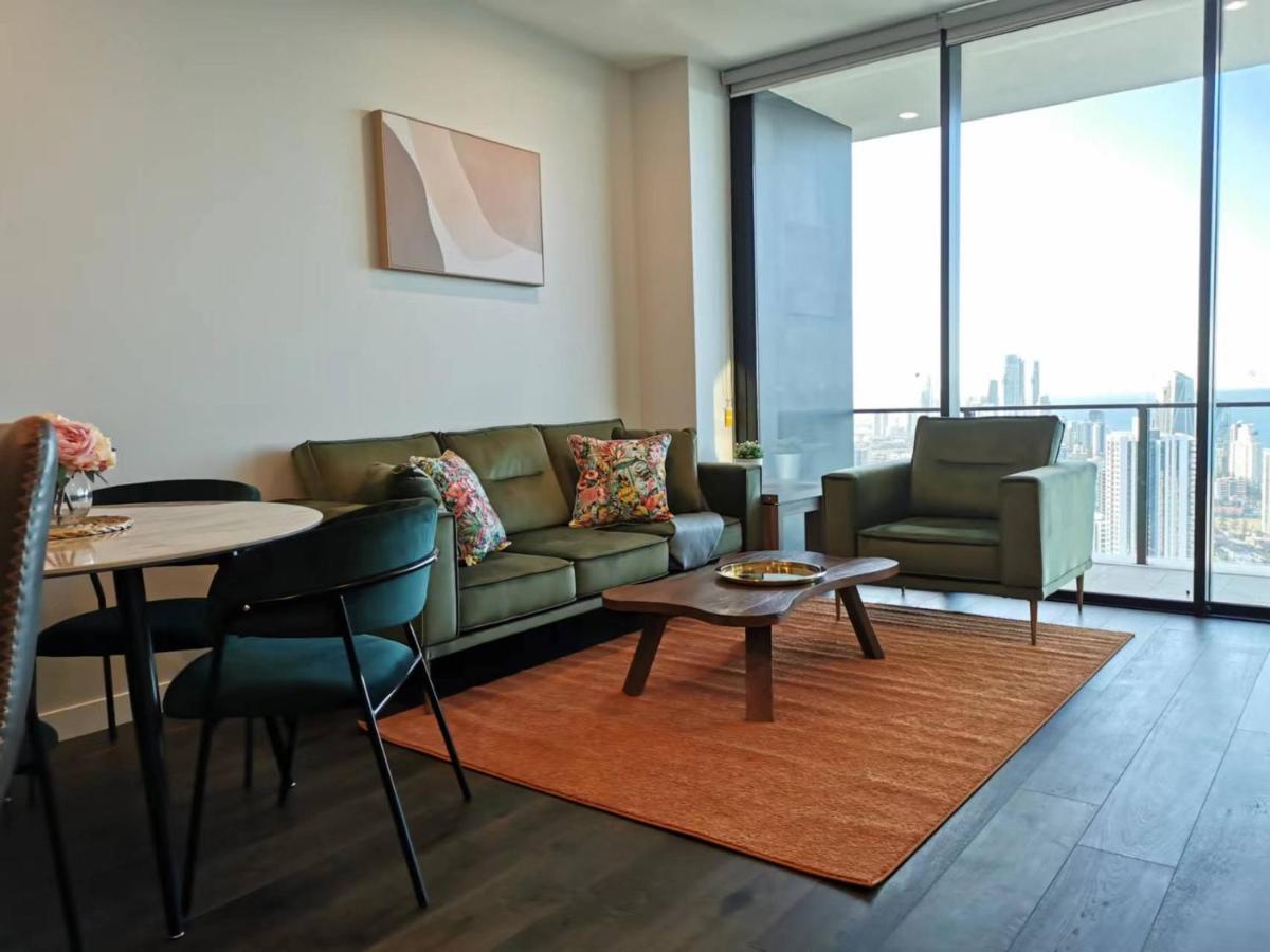 First Class 2 Bedroom Oceanview Luxurious Broadbeach Casino Next To Pacific Fair - Gc48 *