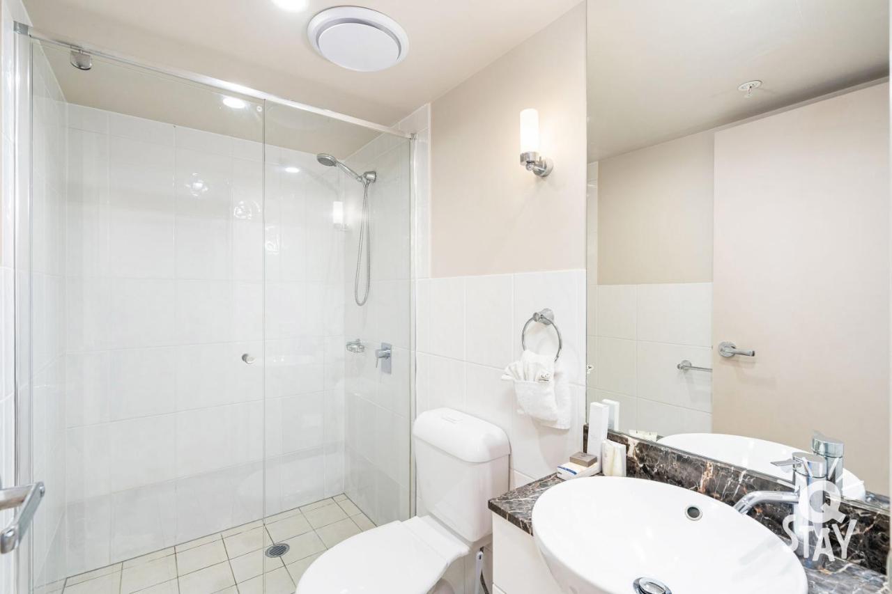 Chevron Renaissance - 2 Bedroom 2 Bathroom In The Centre Of Surfers Paradise!! *