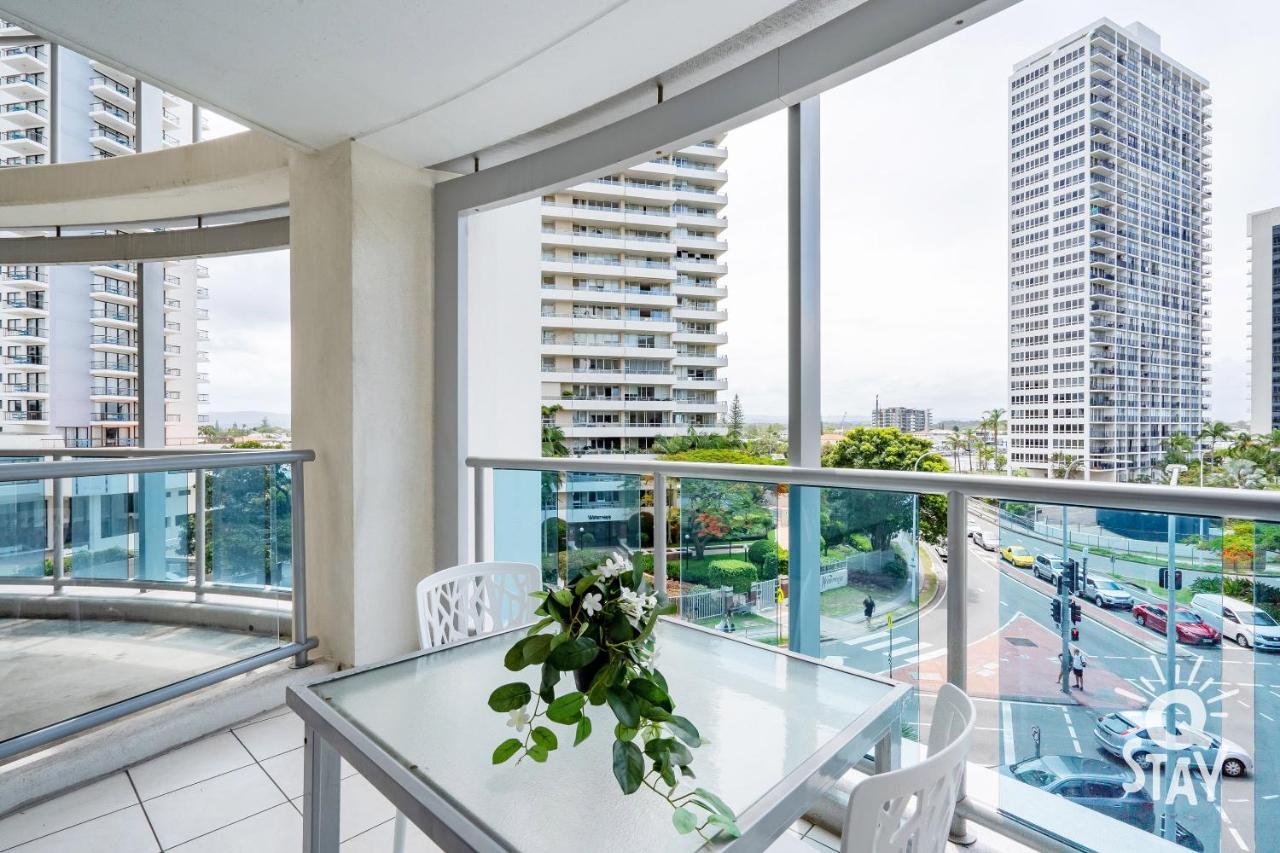 Chevron Renaissance - 2 Bedroom 2 Bathroom In The Centre Of Surfers Paradise!! * Gold Coast