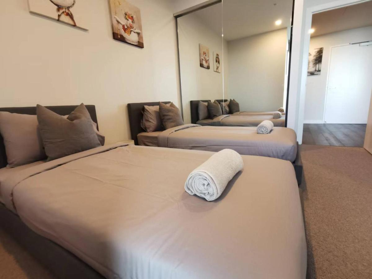 Apartment First Class 2 Bedroom Oceanview Luxurious Broadbeach Casino Next To Pacific Fair - Gc48 *